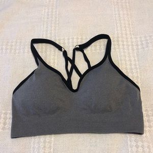 Women’s sports bra